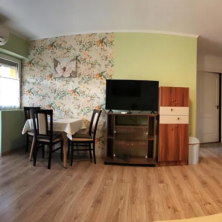 Gyula Apartamento *