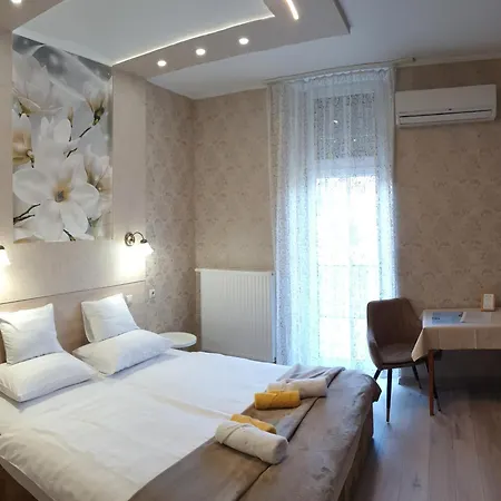 Gyula Apartment *