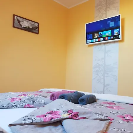 Gyula Apartment *
